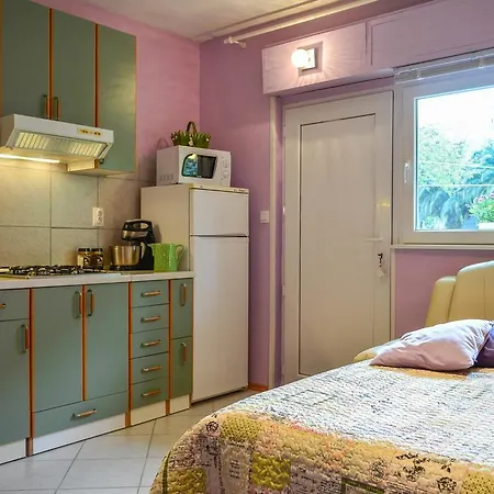 Pink Apartment Split